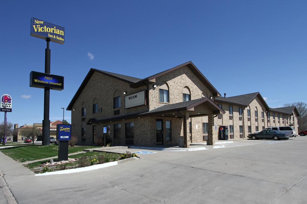 New Victorian Inn & Suites Kearney Eksteriør billede